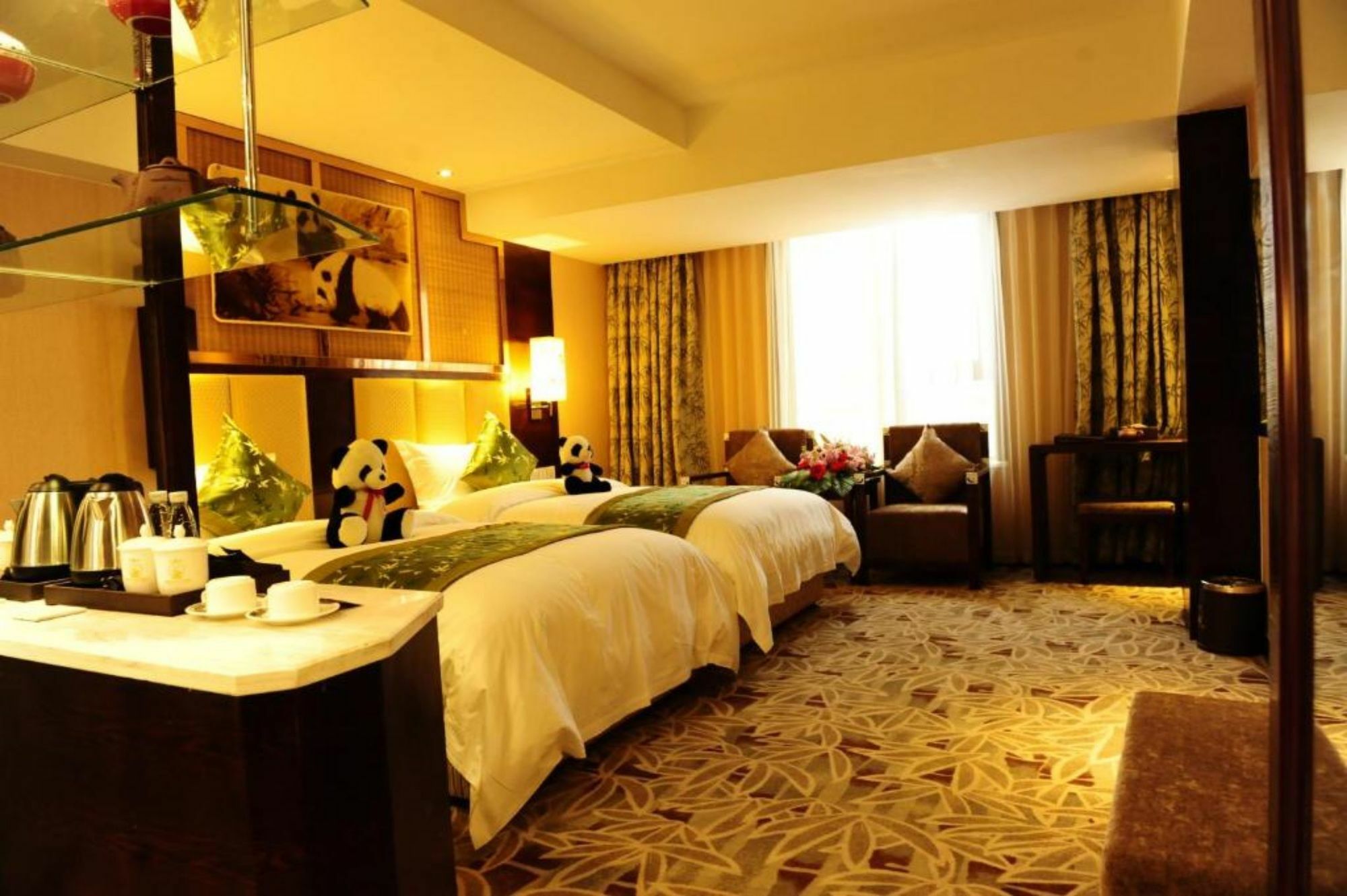 Chengdu Panda Prince Culture Hotel Exterior photo